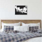 Amerikaanse Bloeiende Cornus Bloesems Zwart & Wit Canvas Afdruk (Insitu (Slaapkamer))