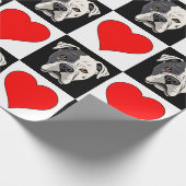 Amerikaanse Bulldog en Heart Pattern Hondenliefheb Cadeaupapier (Hoek)