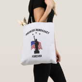 Amerikaanse democratie voor altijd met vlag tote bag (Dichtbij)