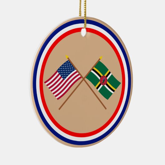 Amerikaanse en Dominica Crossed Flags Keramisch Ornament (Rechts)