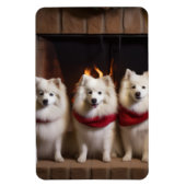 Amerikaanse Eskimo bij de open haard Kerstmis Magneet (Verticaal)