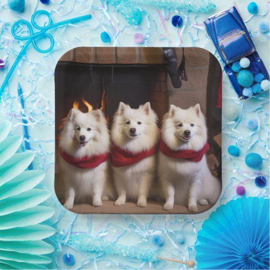 Amerikaanse Eskimo bij de open haard Kerstmis Papieren Bordje (Feest)