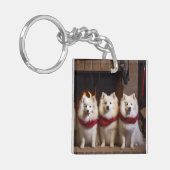 Amerikaanse Eskimo bij de open haard Kerstmis Sleutelhanger (Voorkant Links)