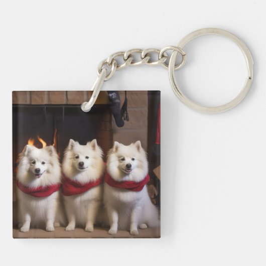 Amerikaanse Eskimo bij de open haard Kerstmis Sleutelhanger (Achterkant)