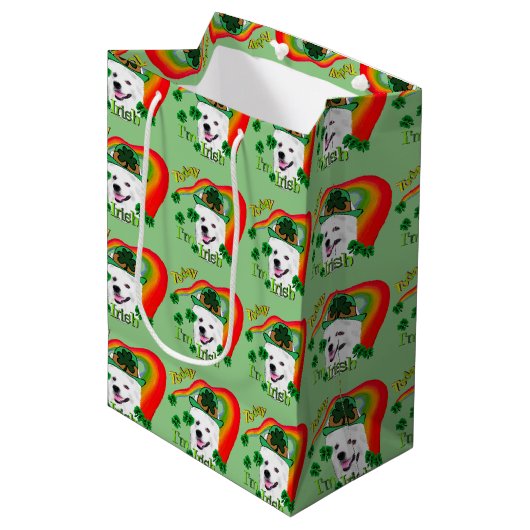 Amerikaanse Eskimo Dog Saint Patricks Day Medium Cadeauzakje (Voorkant Gekanteld)