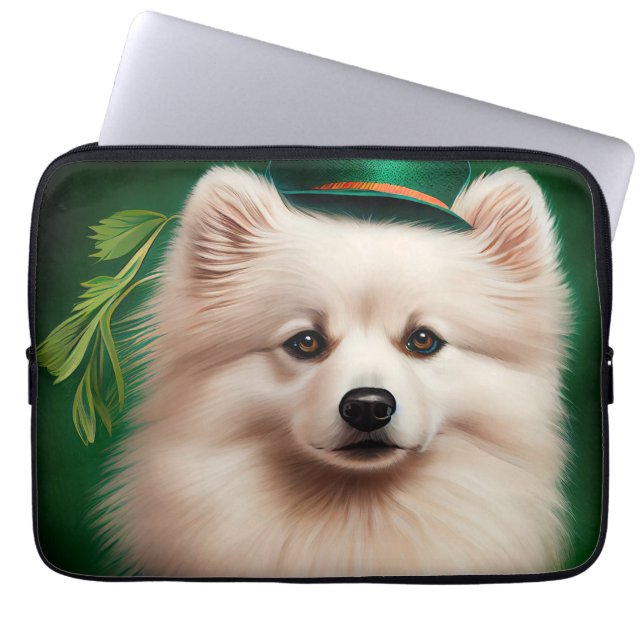 Amerikaanse Eskimo-hond in St. Patrick's Day Dress Laptop Sleeve (Voorkant)
