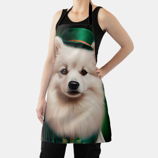 Amerikaanse Eskimo-hond in St. Patrick's Day Dress Schort (Insitu)