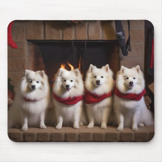 Amerikaanse Eskimohond bij de Openhaard Kerstmis Muismat (Voorkant)