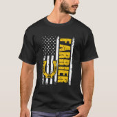 Amerikaanse Farrier VS Vlag Paard Schoen Hoof Trim T-shirt (Voorkant)
