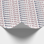 Amerikaanse First American Flag Typography Patriot Cadeaupapier (Hoek)