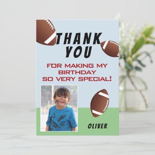 Amerikaanse Football Ball Sports Kinderen Birthday Bedankkaart (Staand voorkant)