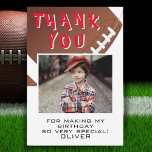 Amerikaanse Football Ball Sports Kinderen Birthday Bedankkaart<br><div class="desc">American Football Ball Sports Kids Birthday Foto bedankt je kaart. Football met de naam verjaardagskaart bedankt je kaart met een dankjewel bericht, de naam van het kind, de foto van het kind en de ballen van het football. Pas dit football aan met jouw naam en de foto van uw kind....</div>