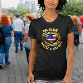 Amerikaanse hartvlag | Gouden Laurel Leaf | Mam DD T-shirt