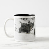 Amerikaanse marinepatrouille in Khowst-Gardez Pass Tweekleurige Koffiemok (Links)