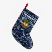 Amerikaanse Militaire Blauwe Camo Kerstkous met Be Kleine Kerstsok (Voorkant (Hangend))