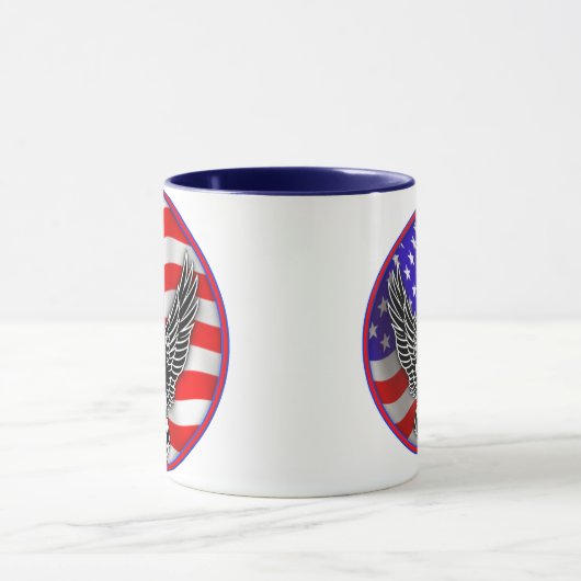 Amerikaanse Mok van de Vlag Eagle (Midden)
