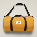 Amerikaanse nostalgie klassiek eenvoudige minimale plunjezak<br><div class="desc">Deze Amerikaanse nostalgische stijl klassiek ontwerp in mosterdgeel heeft een patch style embleem met een monogram naam en ingelijst rand,  met informele handgeschreven script en moderne bloktypografie. De tekst kan worden aangepast met jouw namen voor een ontwerp zo uniek als jij bent!</div>