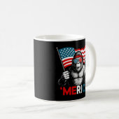 Amerikaanse Onafhankelijkheidsdag Bigfoot Koffiemok (Voorkant rechts)