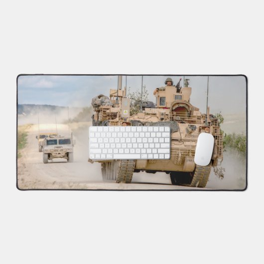 AMERIKAANSE PANTSERVLIEGDEKSCHIP - M2 BRADLEY BUREAUMAT (Keyboard & Muis)