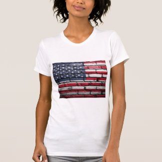 Amerikaanse patriottische vlag aan de muur t-shirt