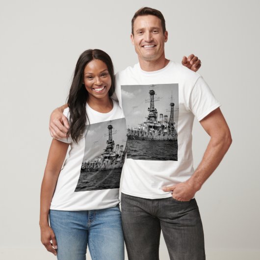 Amerikaanse slagschip New Jersey in_War Afbeelding T-shirt (Unisex)