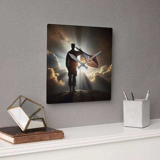 Amerikaanse soldaat groet Amerikaanse vlag Vierkante Klok (Kantoor)