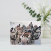 Amerikaanse soldaten bidden - Gepersonaliseerd Briefkaart (Staand voorkant)