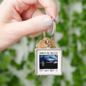 Amerikaanse spierwagen, klassiek en  blauw V8 Sleutelhanger (Hand)