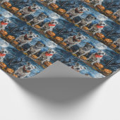 Amerikaanse Staffordshire Halloween Spooky Cadeaupapier (Hoek)