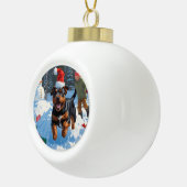 Amerikaanse Staffordshire Kerstfeest Sneeuw Keramische Bal Ornament (Rechts)