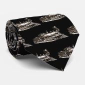 Amerikaanse stoomtreinlocomotief op zwart Stropdas (Opgerold)