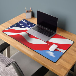 Amerikaanse vlag aan de hemel bureaumat