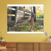 Amerikaanse vlag bij Park Bench Canvas Afdruk (Insitu (Woonkamer))