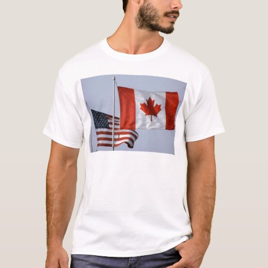 AMERIKAANSE VLAG/CANADIAANSE VLAG T-SHIRT (Voorkant)