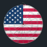 Amerikaanse vlag dartbord<br><div class="desc">Vier de Amerikaanse trots met deze USA Flag Stone Magnet met een natuurstenen oppervlak versierd met de klassieke rode, witte en blauwe sterren en strepen. Perfect voor het decoreren van uw koelkast, kantoor-board of een magnetisch oppervlak, deze duurzame magneet voegt een vleugje rustiek patriottisme toe aan uw ruimte. Handgemaakt en...</div>