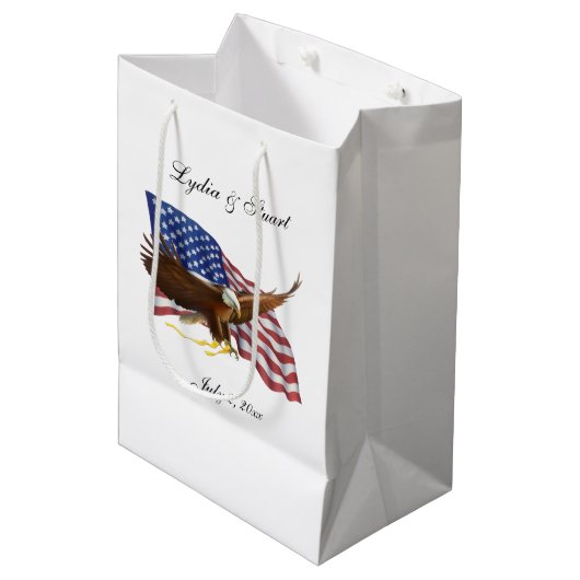 Amerikaanse vlag en Eagle Wedding Medium Cadeauzakje (Voorkant Gekanteld)