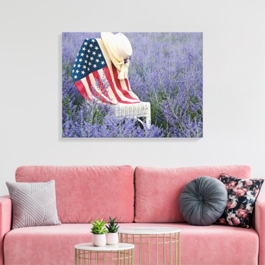 Amerikaanse vlag en hoed op stoel canvas afdruk (Insitu (Woonkamer))