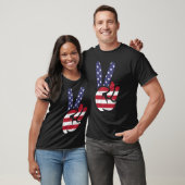 Amerikaanse vlag en patriottisch vredesteken hand t-shirt (Unisex)