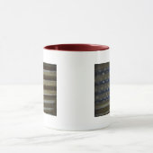 AMERIKAANSE VLAG GEDEKT OP RUSTTIN MOK (Midden)