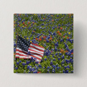 Amerikaanse vlag in veld van Blauwe Klokjes, 2 Vierkante Button 5,1 Cm