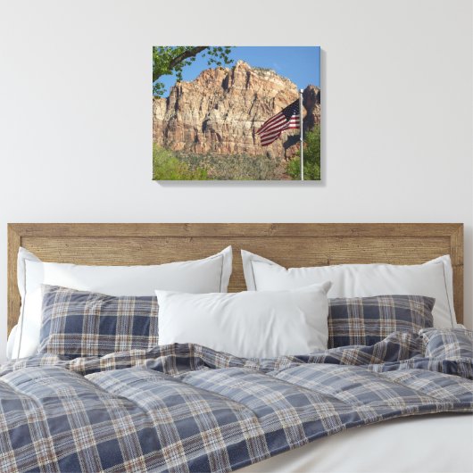 Amerikaanse vlag in Zion National Park I Canvas Afdruk (Insitu (Slaapkamer))