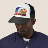 Amerikaanse vlag met Bald Eagle Trucker Pet (In situ)