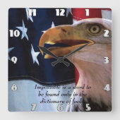 Amerikaanse vlag met een Bald Eagle Vierkante Klok (Voorkant)