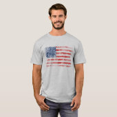Amerikaanse vlag met patriottische vervorming t-shirt (Voorkant volledig)