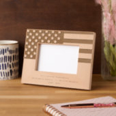 Amerikaanse vlag met pensioen gegraveerde lijstjes (Links)