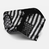 Amerikaanse vlag met zwarte en witte vlag stropdas (Opgerold)