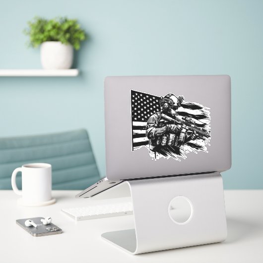 Amerikaanse Vlag Militaire Soldaat Patriottische K Sticker (Laptop op bureau)