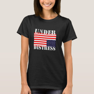 Amerikaanse vlag ondersteboven gescheurd in nood t-shirt