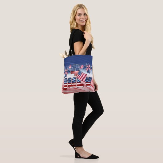 Amerikaanse vlag op 4 juli tote bag (Op model)