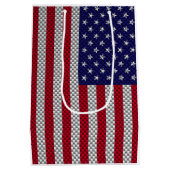 Amerikaanse vlag op afdruk van koolstofvezel medium cadeauzakje (Achterkant)